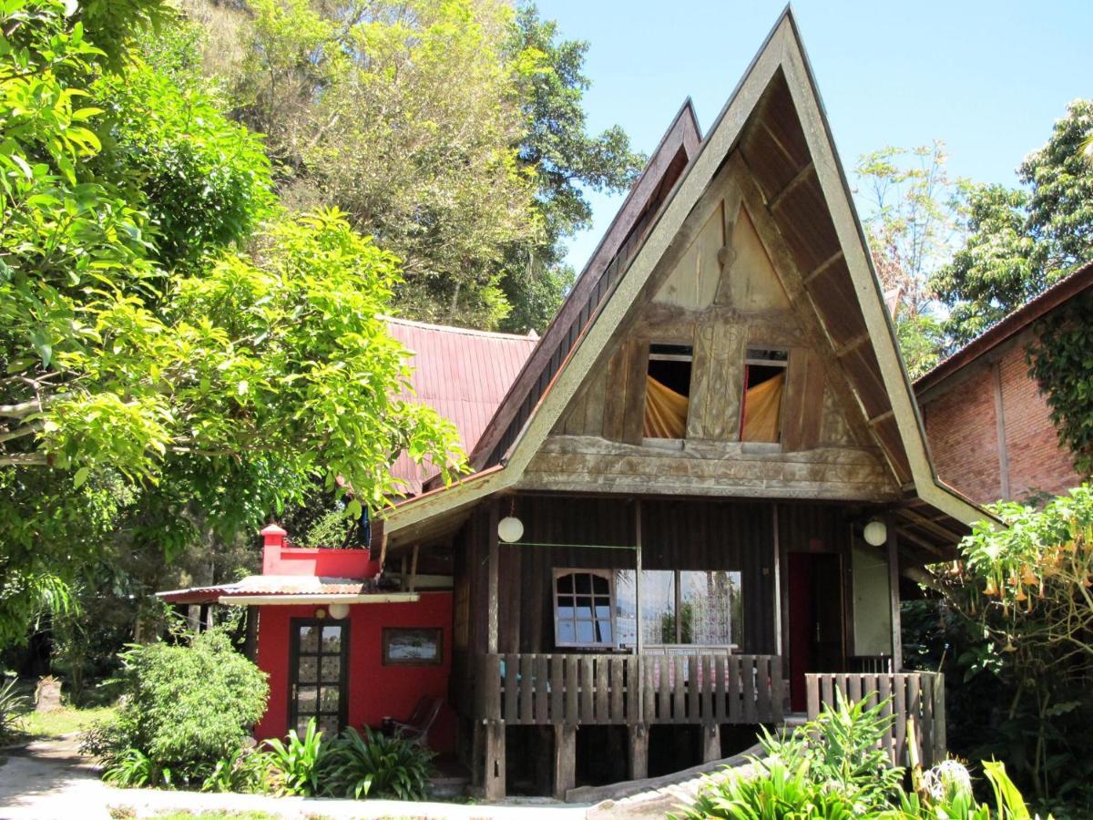 Liberta Homestay Tuk Tuk Ngoại thất bức ảnh