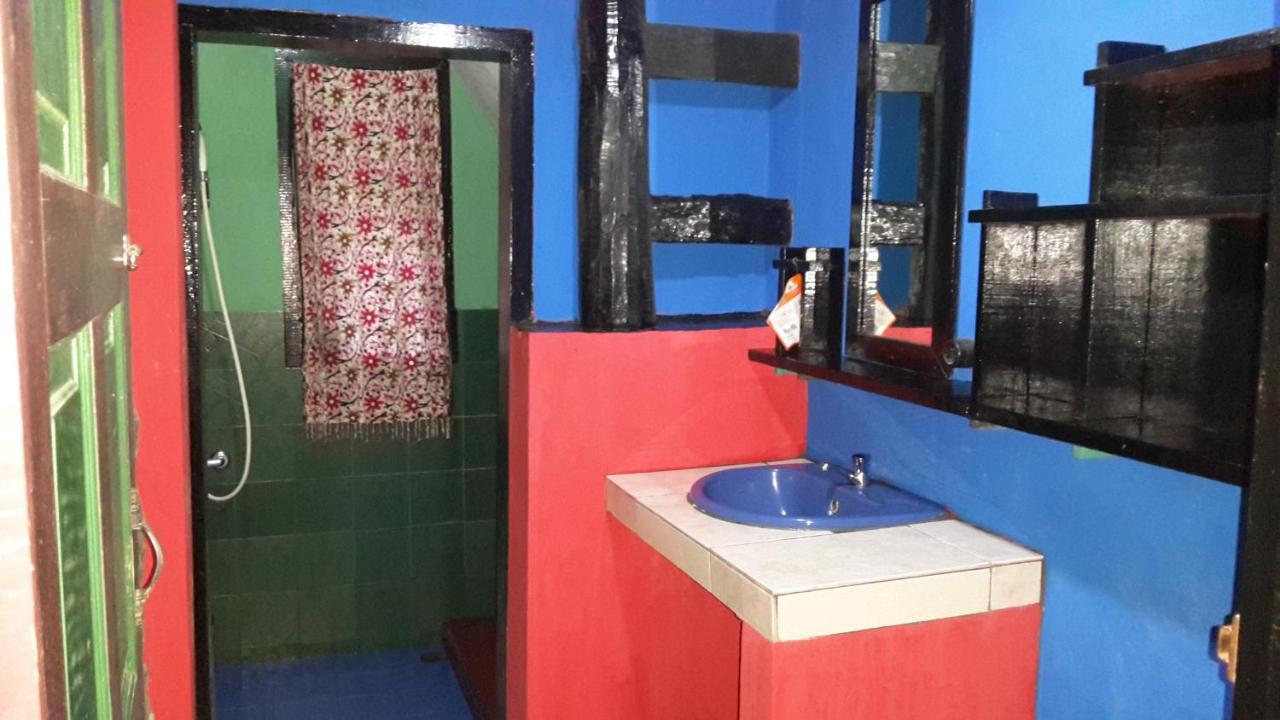 Liberta Homestay Tuk Tuk Ngoại thất bức ảnh
